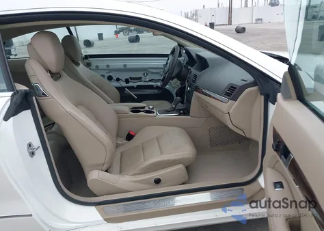 2013 Mercedes-Benz E 350 из США, поврежденный, VIN WDDKJ5KB9DF200871